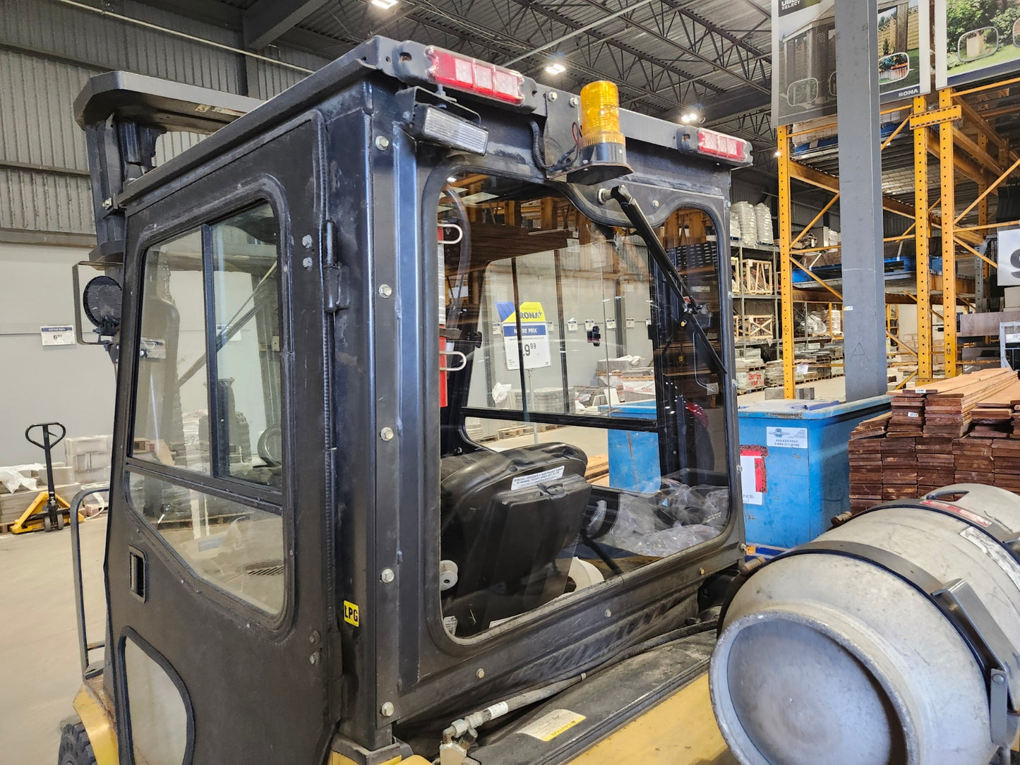 Cat Forklift Windshield Window Cab Glazing Glass Repair