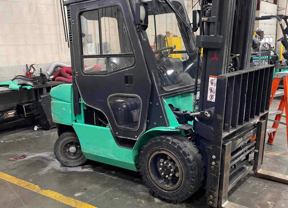 Mitsubishi Forklift Windshield Window Cab Glass Repair