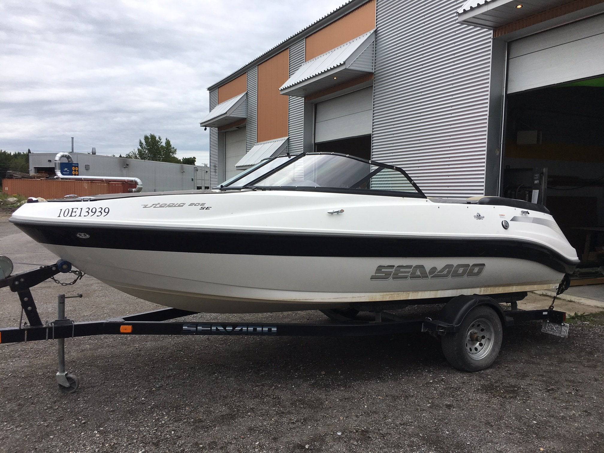 Curved Boat Windshield Glass Replacement Repair